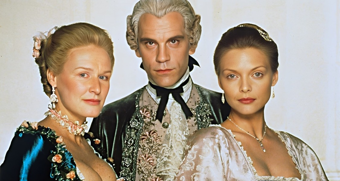 Dangerous Liaisons poster